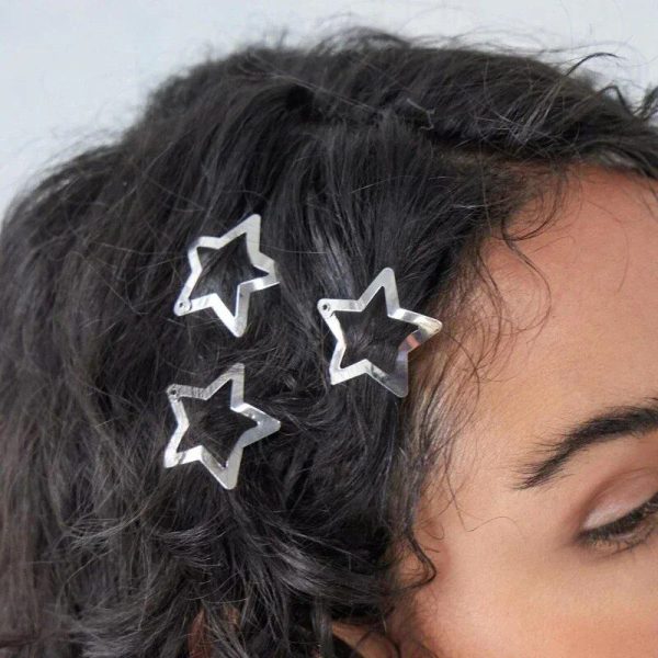 Chic Y2K Star Snap Hair Clips - Punk Silver Metal Hairpins for All Occasions - Image 5