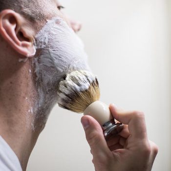 using-badger-hair-shaving-brush-rich-lather