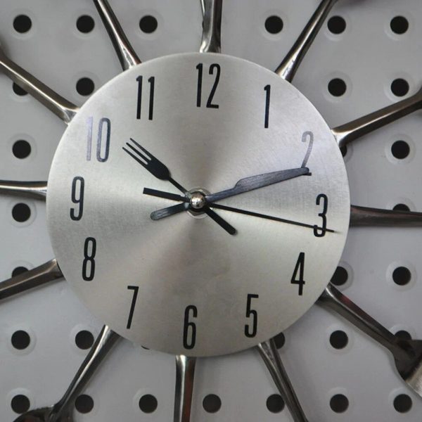Modern 3D Aluminium Kitchen Clock - Image 3